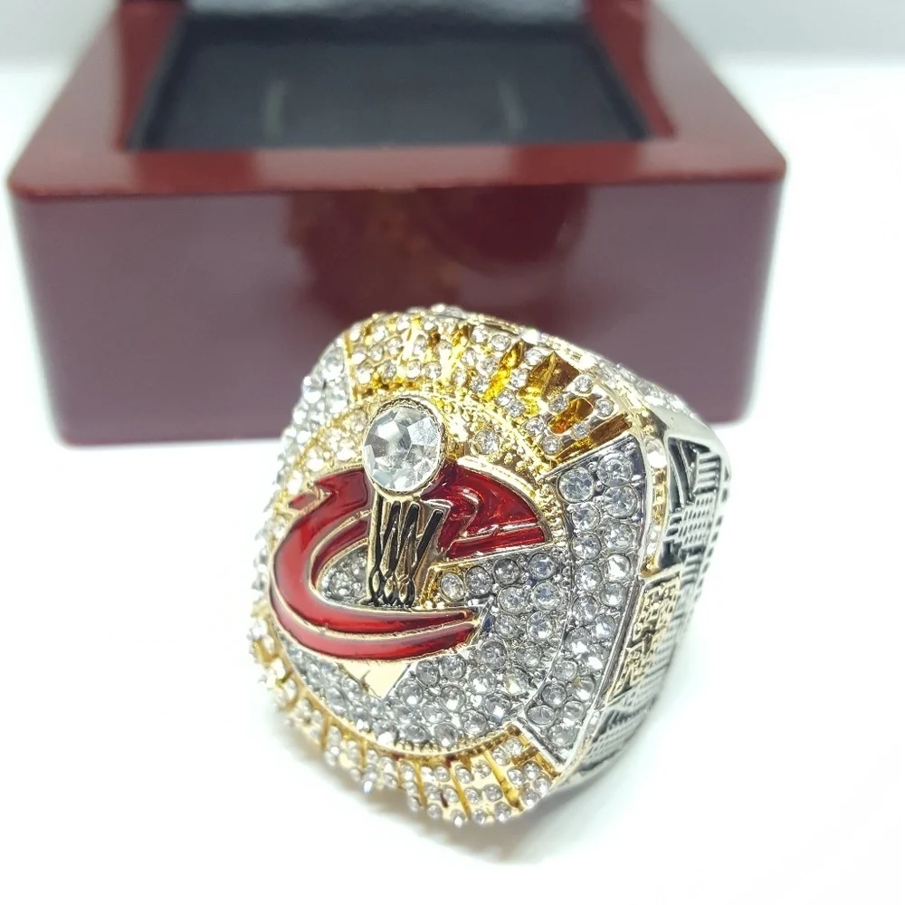 Cleveland Cavaliers Fan Edition Championship Ring Lebron James - Picture 2 of 8